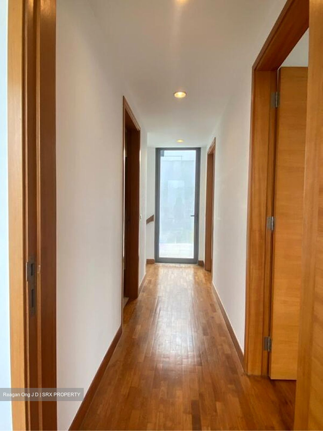 Centro Residences (D20), Condominium #516100081